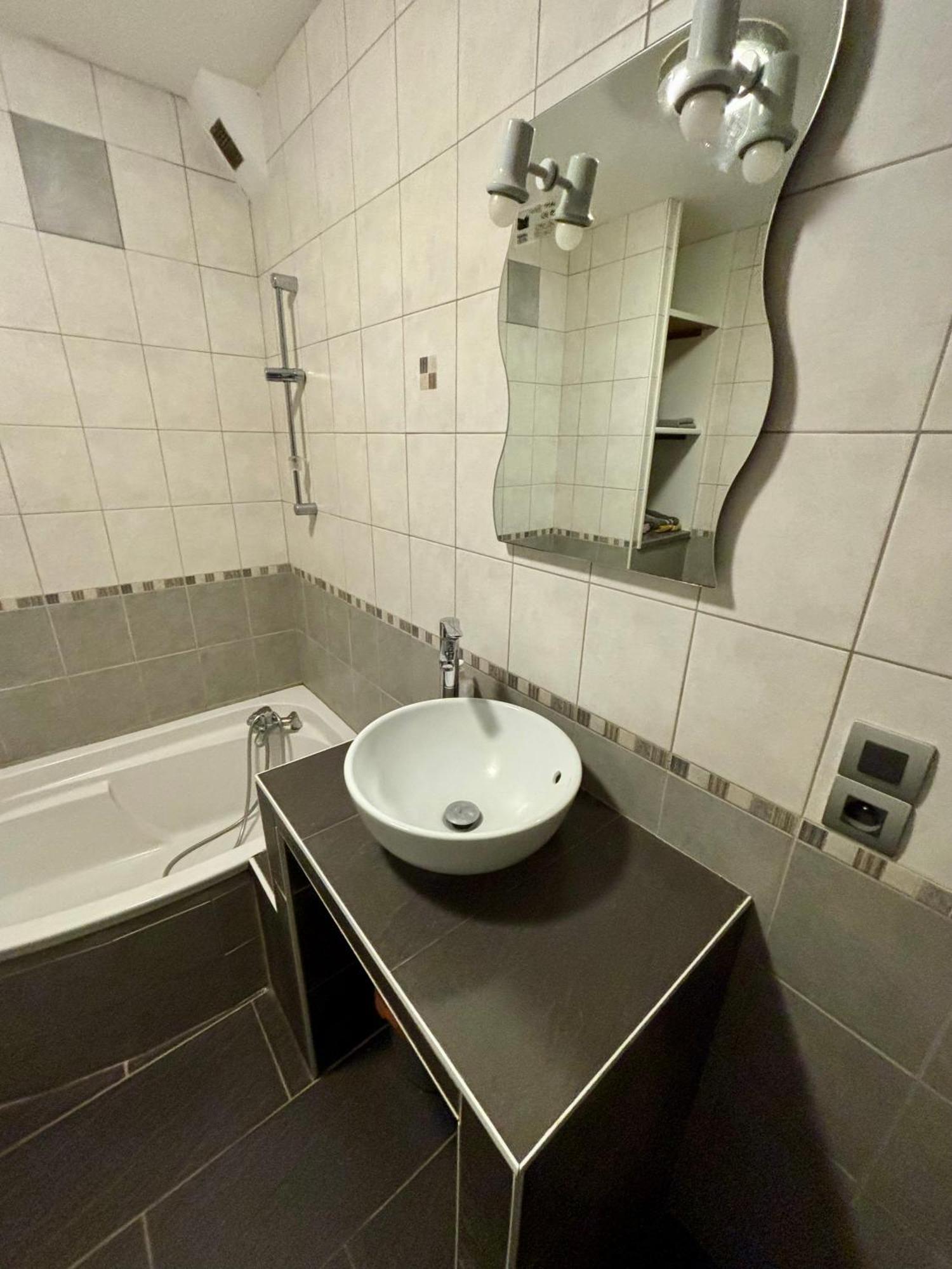 Studio - Baignoire - Pret De Vtt - Lave Linge Le Puy-en-Velay 외부 사진